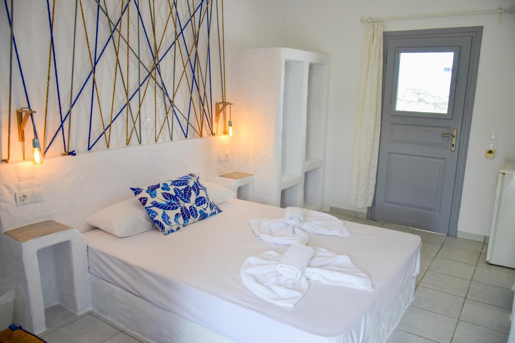 Hotel Camares à Alopronia Extérieur photo