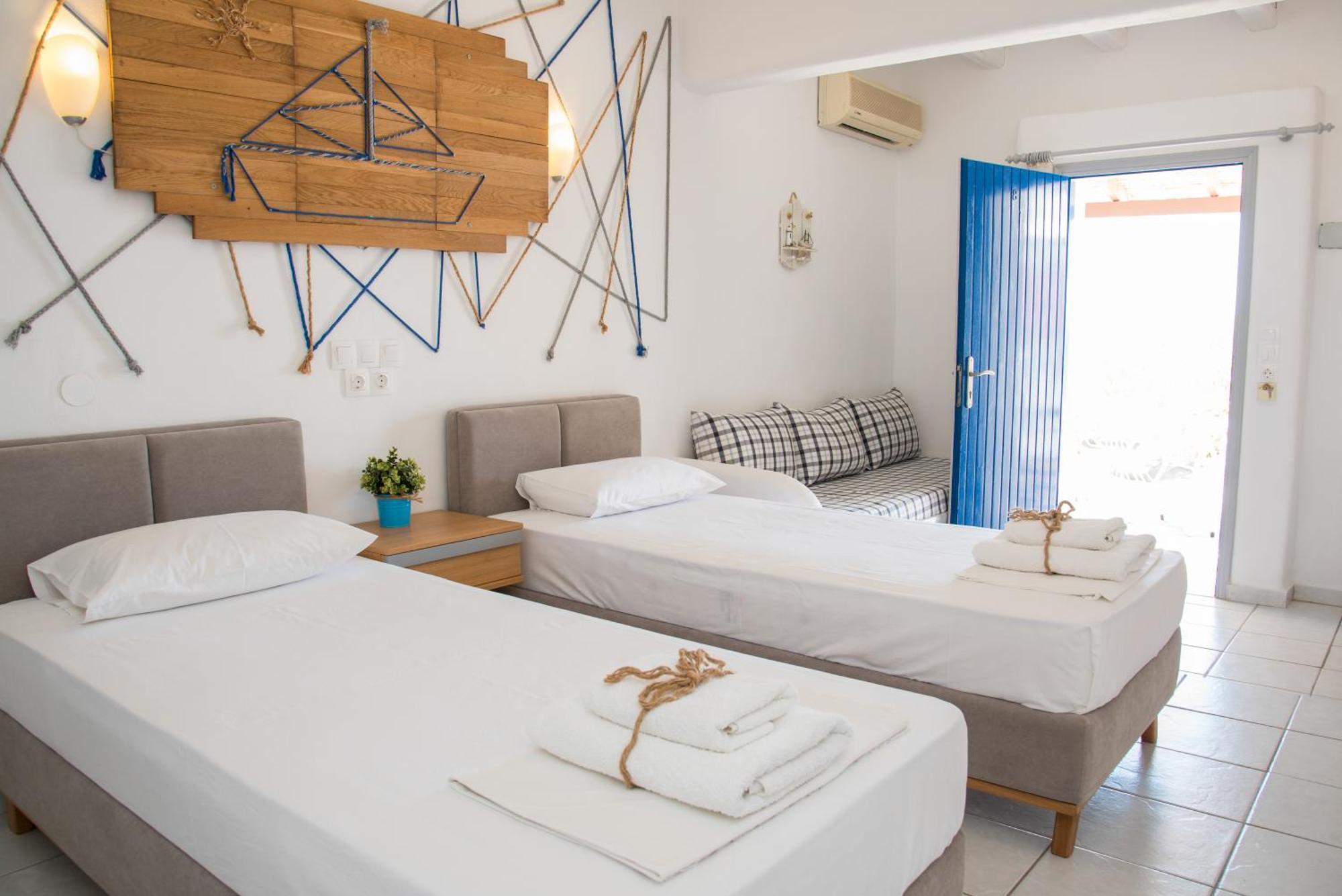 Hotel Camares à Alopronia Extérieur photo