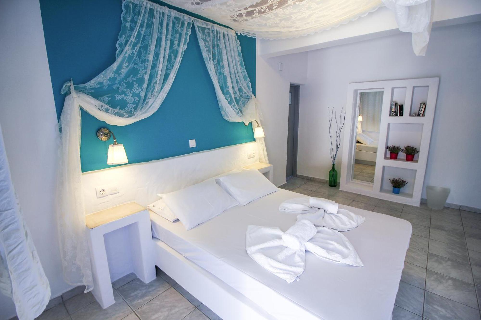 Hotel Camares à Alopronia Extérieur photo